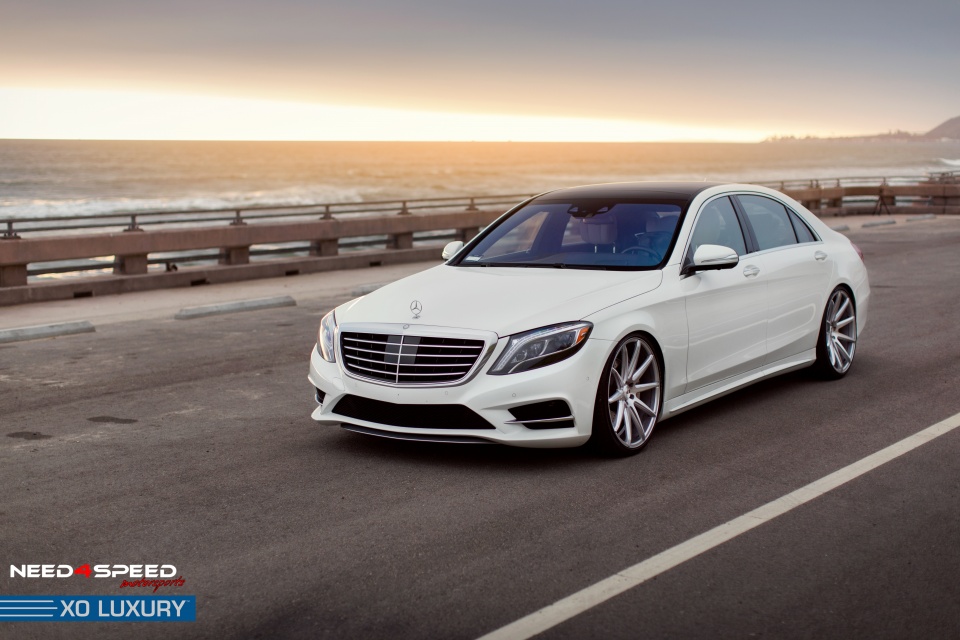 MercedesBenzS550White2015_22inchXOLuxurySydney_BrushedSilver-8