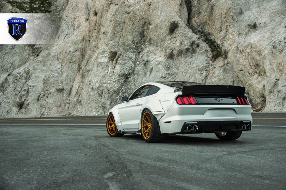 Ford-Mustang-RFX5-Gold-11-copy