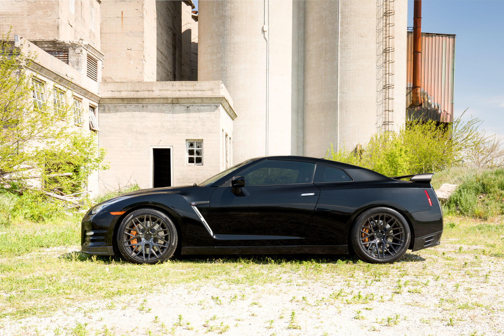 Hyper Black Gts R Rims Rohana RFX10 wheels in Gloss Black looks amazing on a Nissan GT-R ...