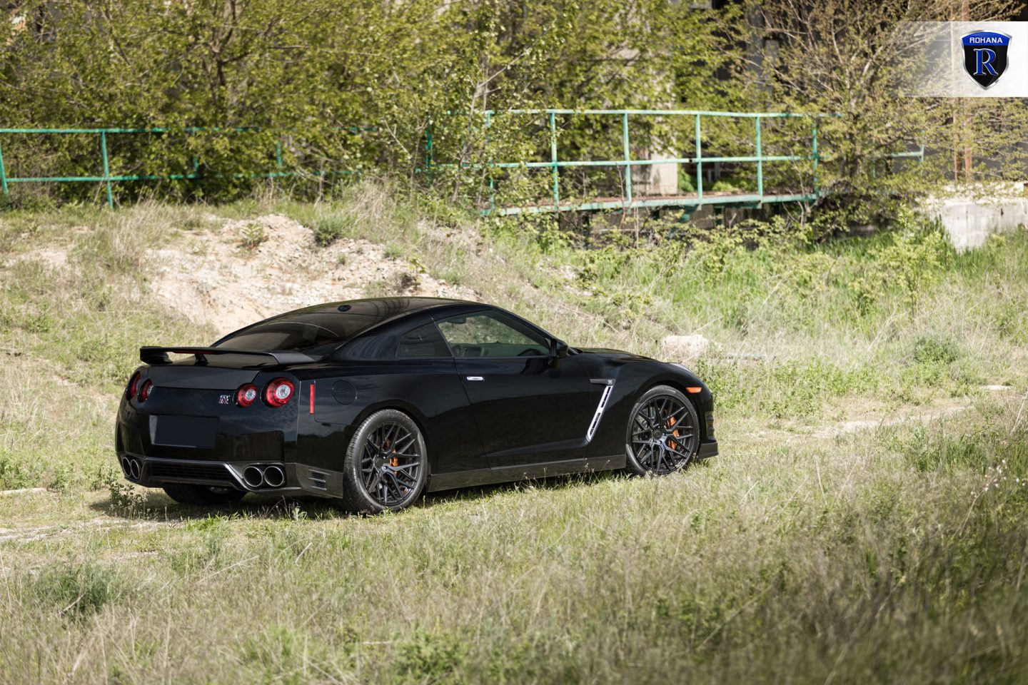 Hyper Black Gts R Rims Rohana RFX10 wheels in Gloss Black looks amazing on a Nissan GT-R ...