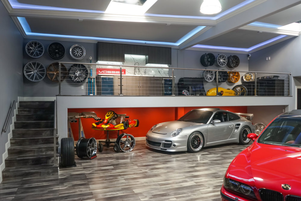 n4sm need 4 speed motorsports showroom top level view from entrance Porsche 911 Turbo