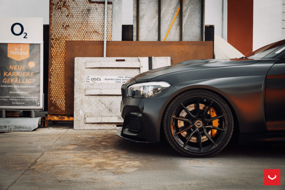 bmw i widebody hybrid forged series hf  vossen wheels   x