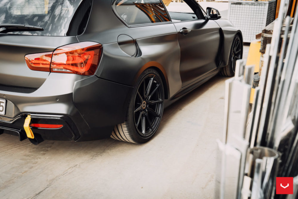 bmw i widebody hybrid forged series hf  vossen wheels   x